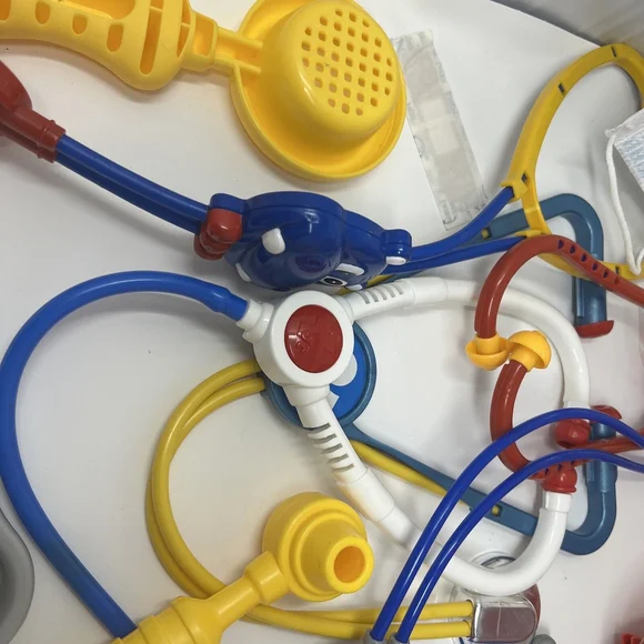 Vintage 28 PC Variety Medical Kit Doctor Dr Nurse Bag Play Set WOW